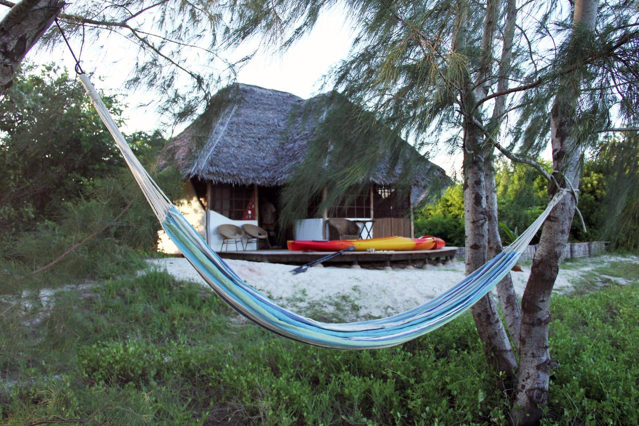 Nzuwa Lodge Пемба Екстериор снимка
