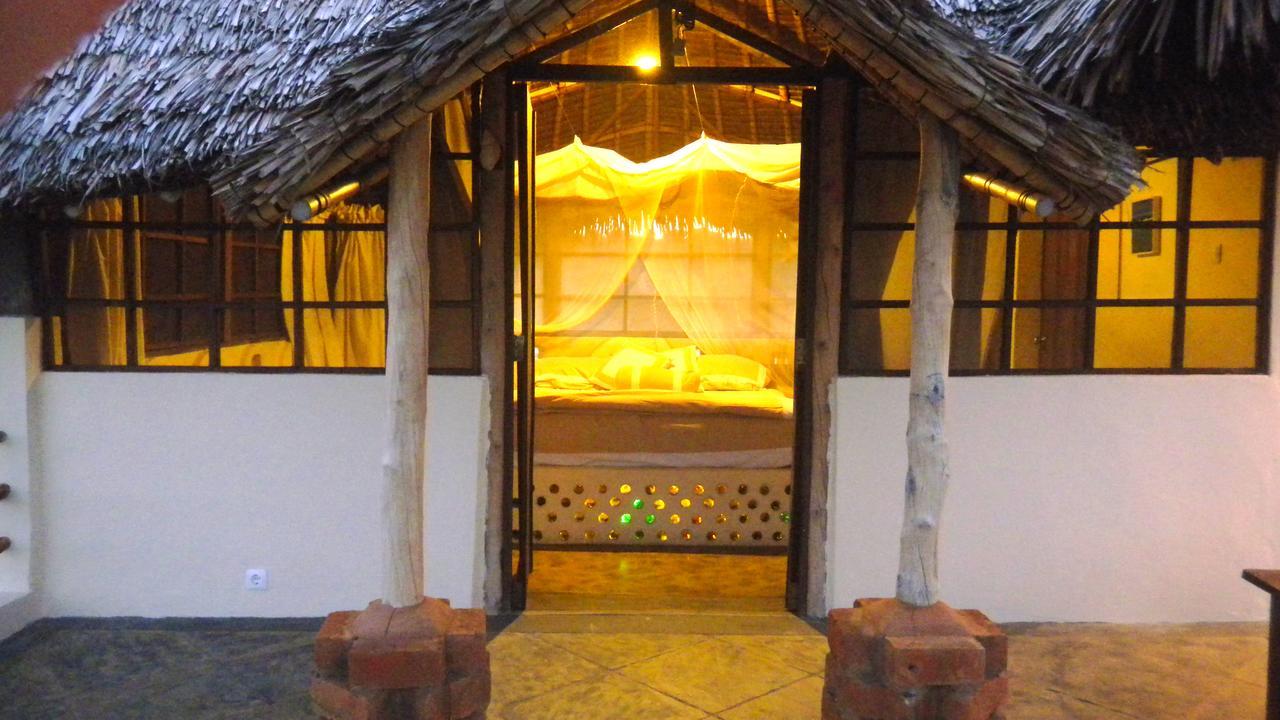 Nzuwa Lodge Пемба Екстериор снимка